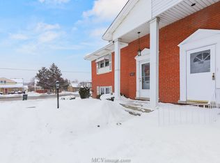 6833 W Oakton St, Niles, IL 60714