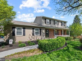 47 Hickory Ln, Leola, PA 17540