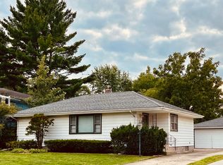 8406 Parrish Ave, Highland, IN 46322