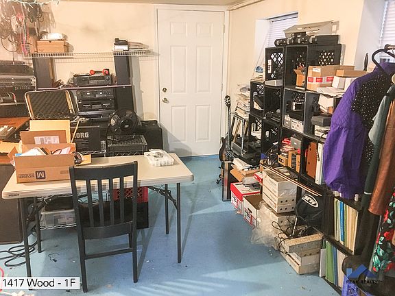4th image of 1417 N Wood St #1677833