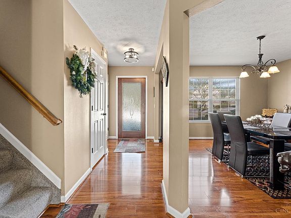 4th image of 2280 Siesta Dr