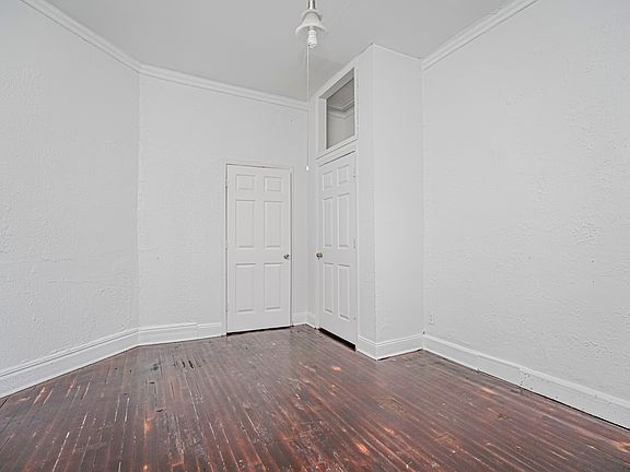 5th image of 16 Van Buren St Floor 1