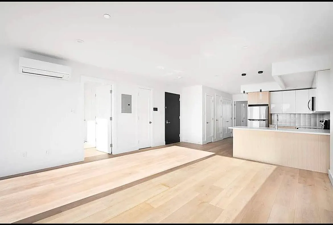 Building Photo - 23-33 Astoria Blvd #7C