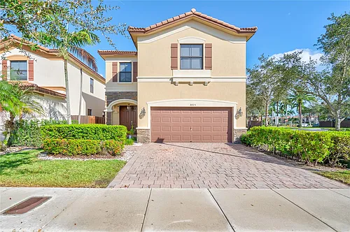 8825 NW 100th Pl Photo 1