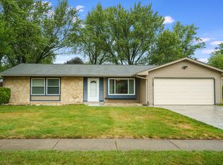 1120 Sebring Dr, Elgin, IL 60120