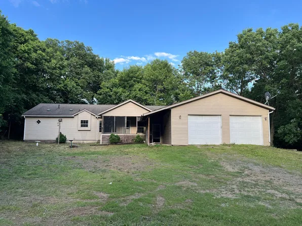 61256 440th St, Fairfax, MN 55332