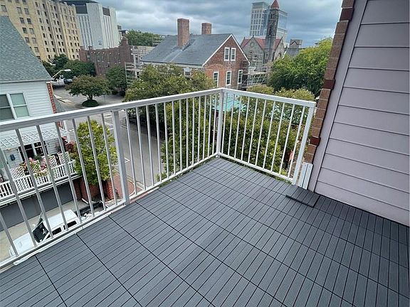 5th image of 249 W Freemason St APT 405