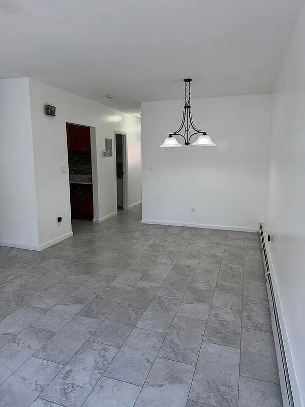 3 bed, 2.0 bath, 1521 sqft, $3,500 — Photo 3