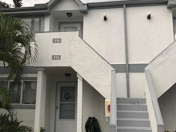 4th image of 318 Beach Park Ln #318
