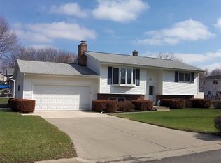 1540 Steven St, Sun Prairie, WI 53590