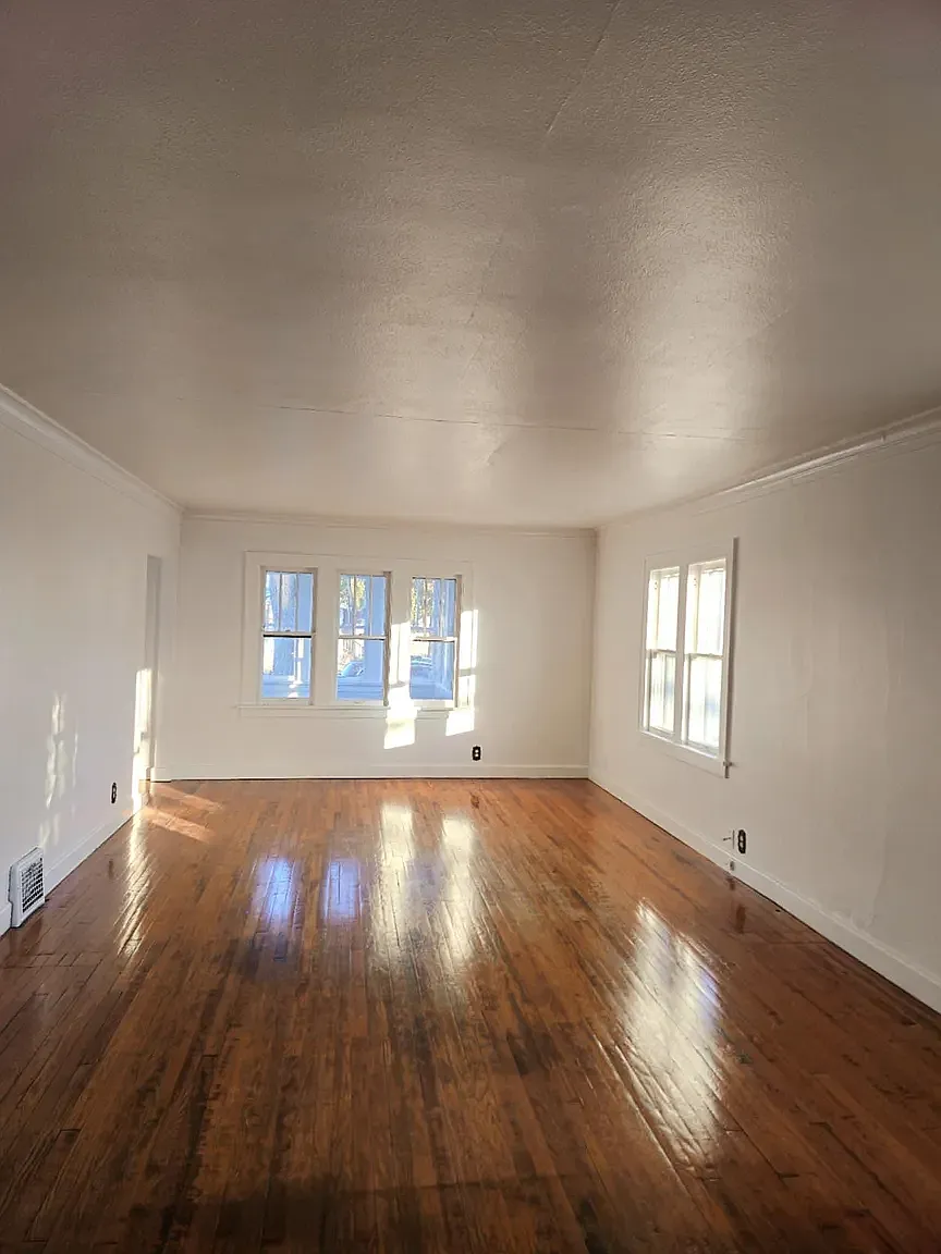 4 bed, 2056 sqft, $1,750 — Photo 2