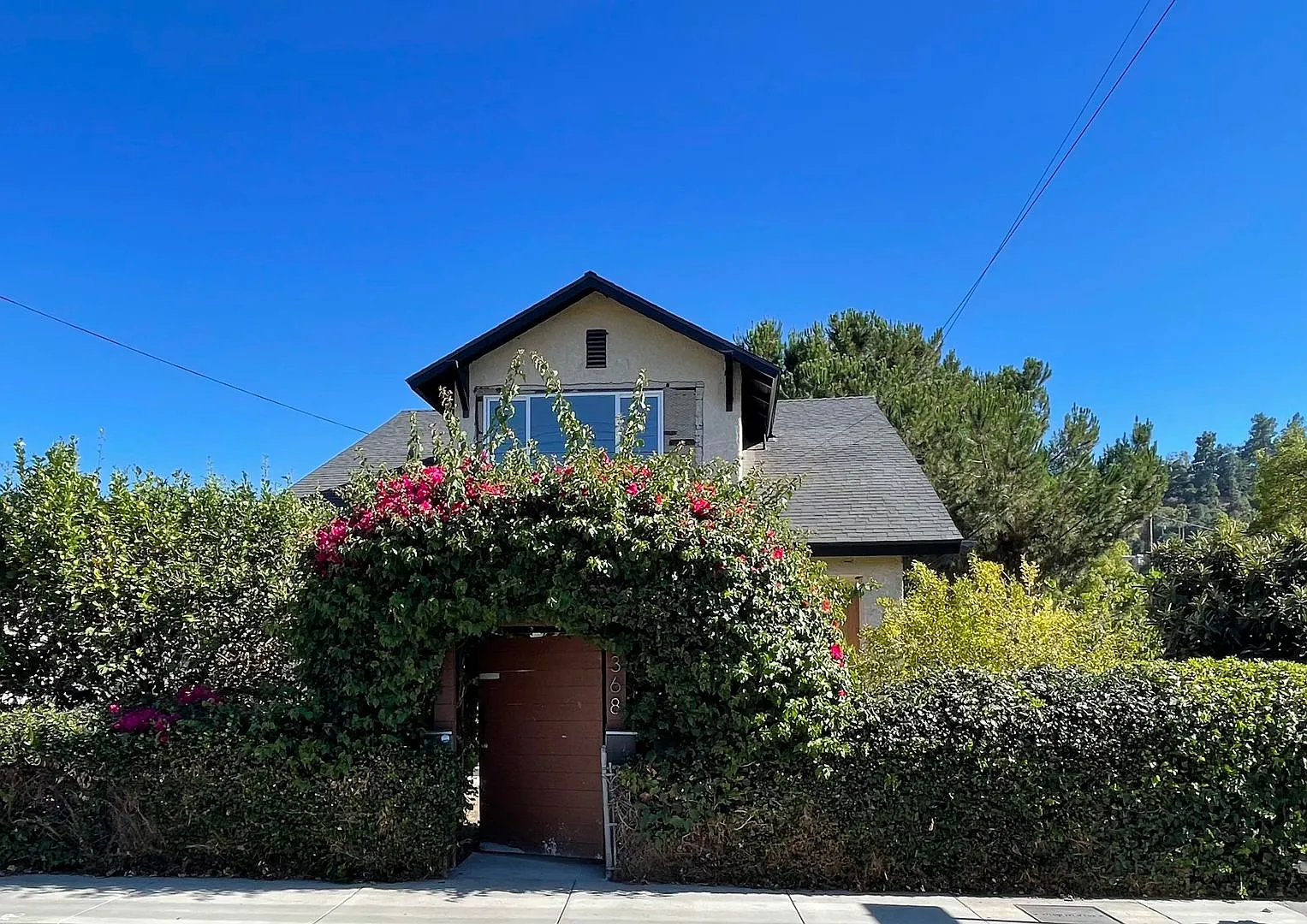 Sophisticated Modern Hideaway in the Heart of Eagle Rock 2 BED /2BA + Garage — Photo 1