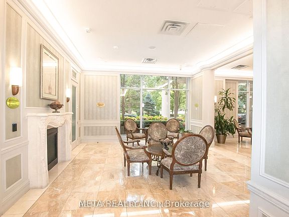 2nd image of 35 Kingsbridge Garden Cir #1501