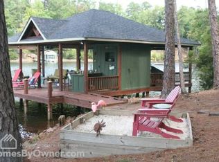 571 Longview Dr, Hamilton, GA 31811