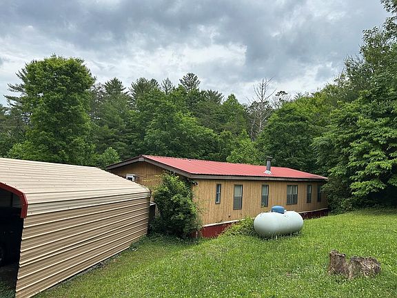2nd image of 665 Ridgeview Rd