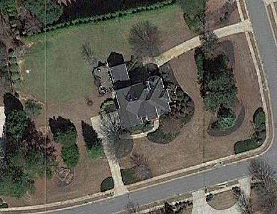 2nd image of 1010 Shady Creek Ct