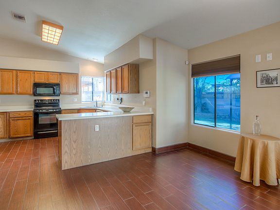 4th image of 5201 W Aquamarine St