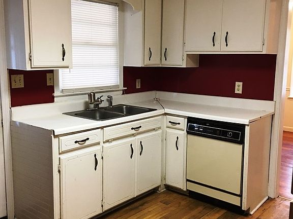 2nd image of 509 Brookdale Dr