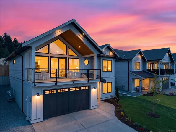 1769 Crown Isle Blvd, Courtenay, BC V9N 9W1
