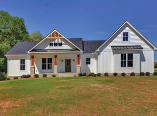 11730 Granary Hills Dr, Amelia Court House, VA 23002