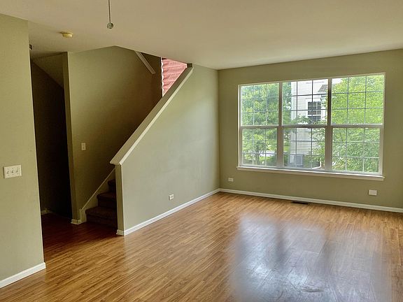 5th image of 1476 Cambria Dr Unit 1