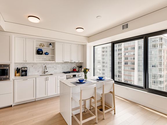 4th image of 1750 Wewatta St Unit 1029
