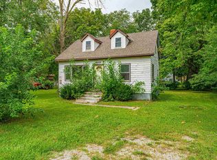 1029 N Logan St, Lincoln, IL 62656