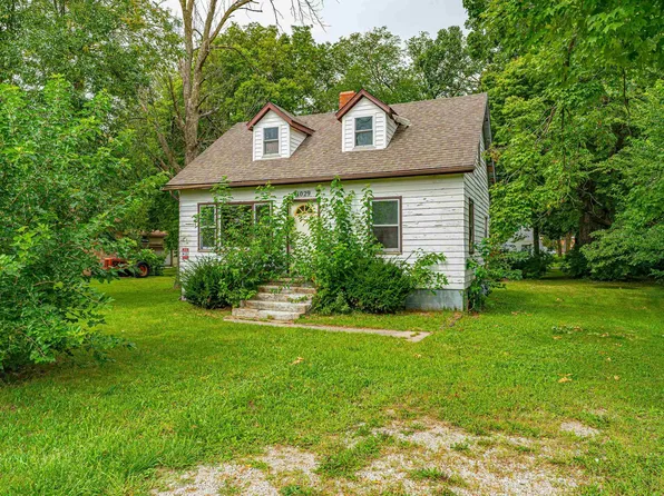 1029 N Logan St, Lincoln, IL 62656