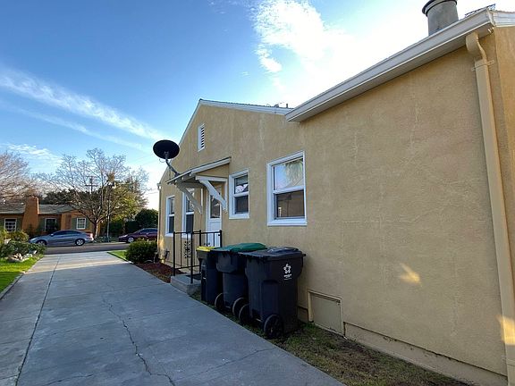 4th image of 119 W Mariposa Ave