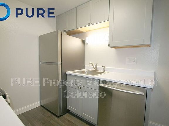3rd image of 1606 Cottonwood Dr APT 1S