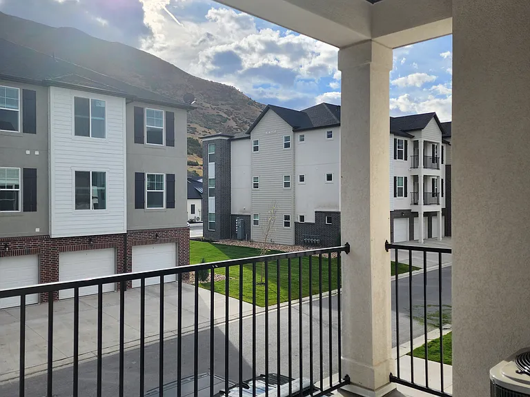 4735 S Alder Dr #F204 — Photo 6