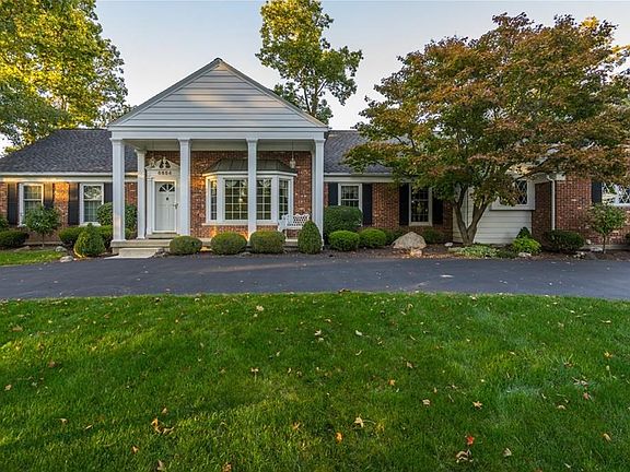 2nd image of 6654 Woodbriar Ln