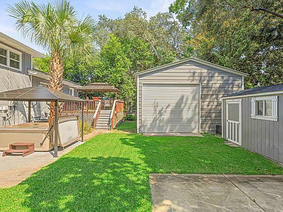 2nd image of 23 Anastasia Dr SE