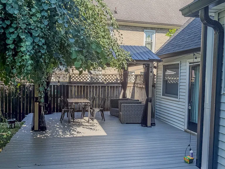 1320 W North St — Photo 21