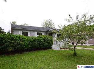 8613 B St, Omaha, NE 68124