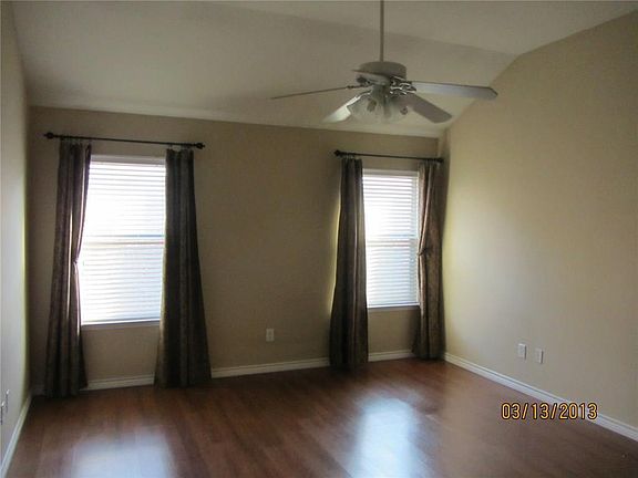5th image of 2025 Clear Creek Dr