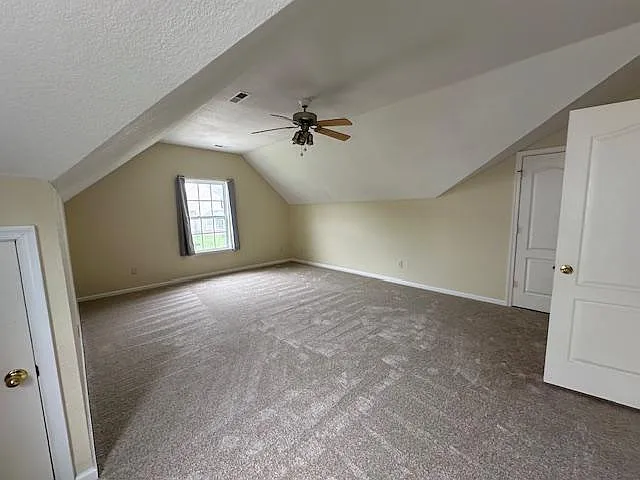 2565 Kentucky Derby Dr — Photo 33