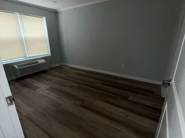 113 12th Ave #1 — Photo 3