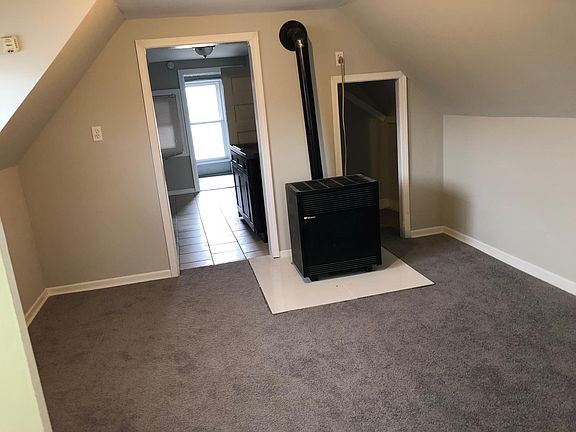 5th image of 2038 N Karlov Ave
