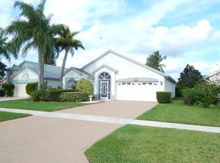 116 Meadowlands Dr, Royal Palm Beach, FL 33411