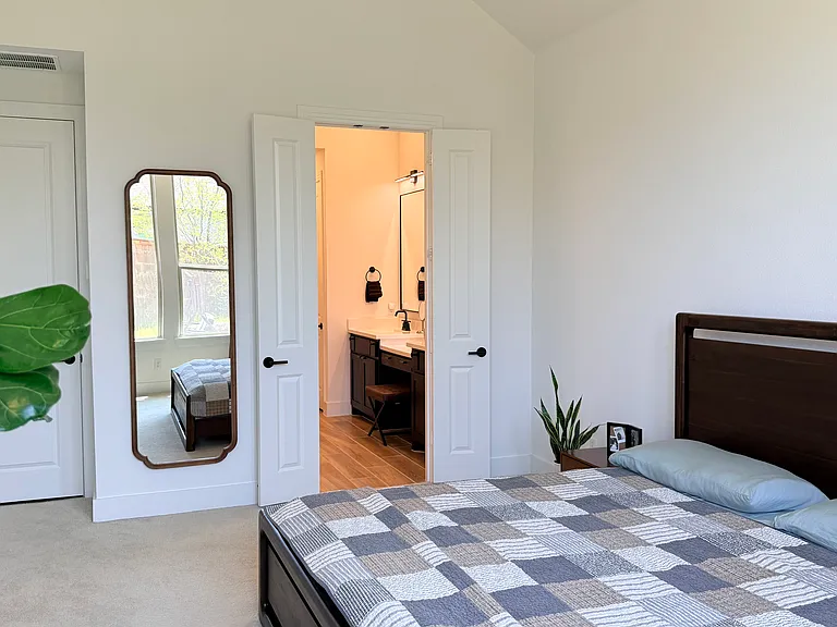 2433 Plumeria Ln — Photo 17