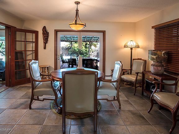 5th image of 209 Curacau Dr