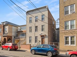 8 Manhattan Ave, Jersey City, NJ 07307
