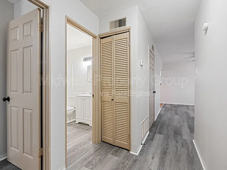 1414 E Pitman Ave — Photo 10