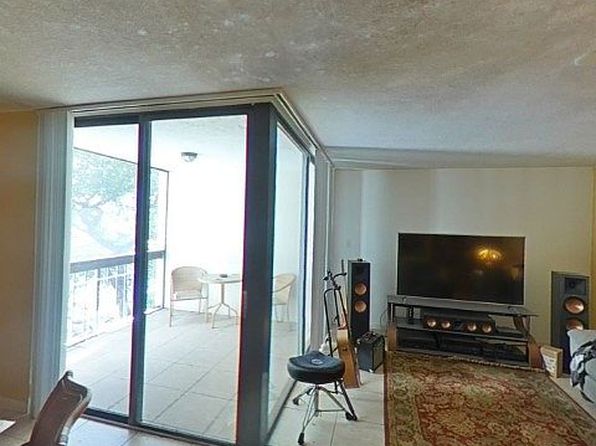950 Lavers Cir APT F405