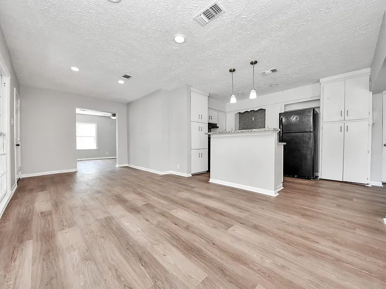 3603 Crosby Cedar Bayou Rd — Photo 8