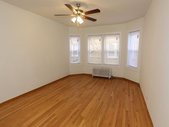 5th image of 4440 N Western Ave