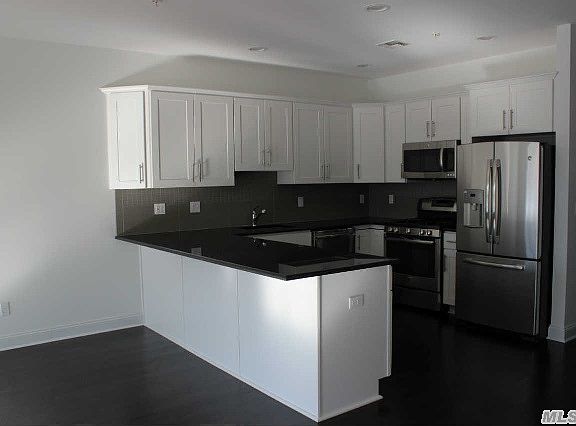3rd image of 88 Millie Ct #88