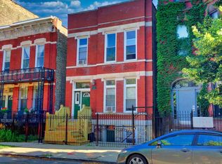 1751 W Erie St #2F, Chicago, IL 60622