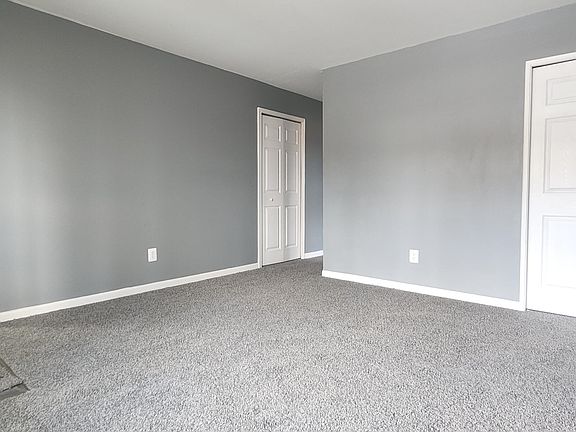 3rd image of 1568 Outer Lane Dr